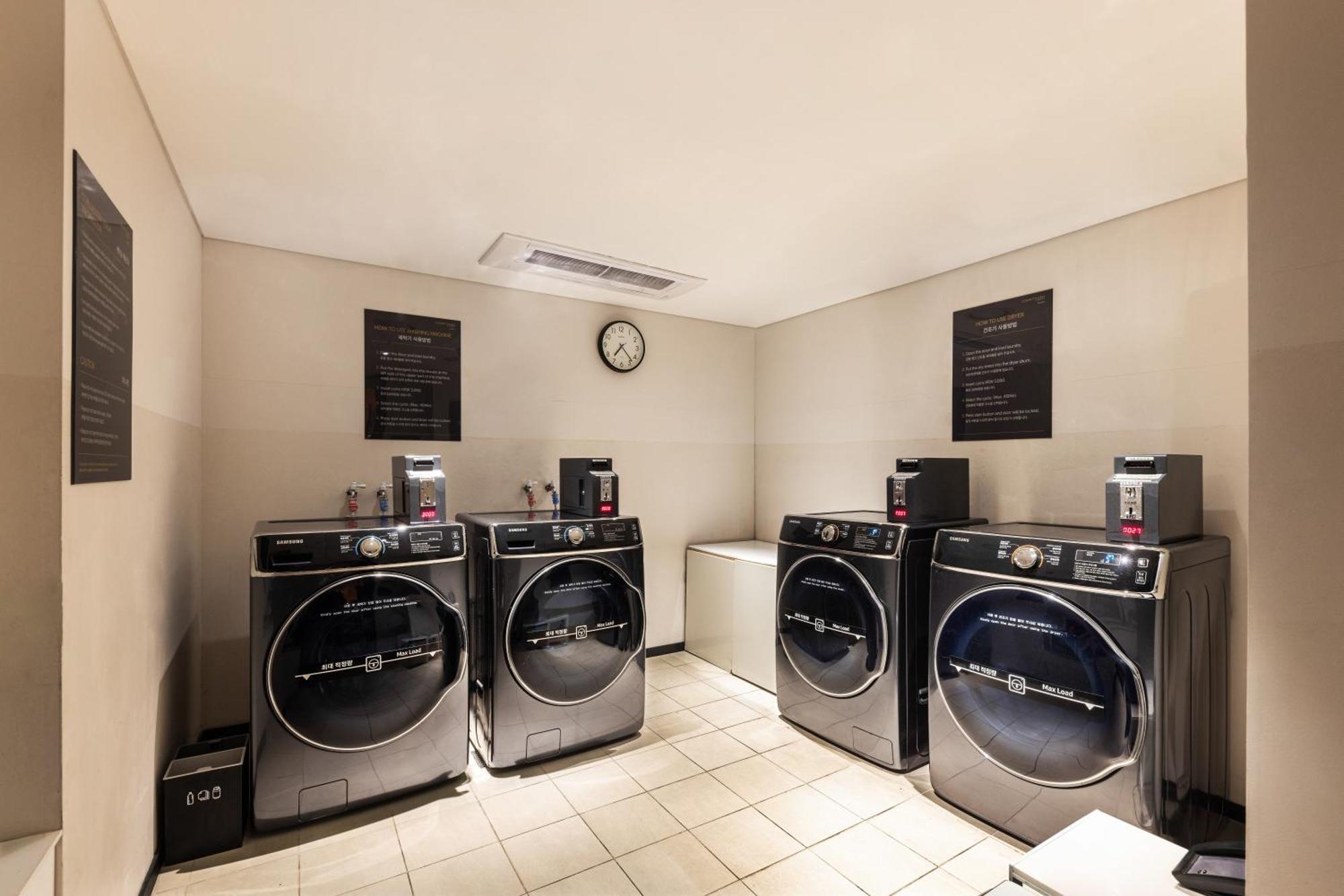 Отель Courtyard By Marriott Сувон Экстерьер фото